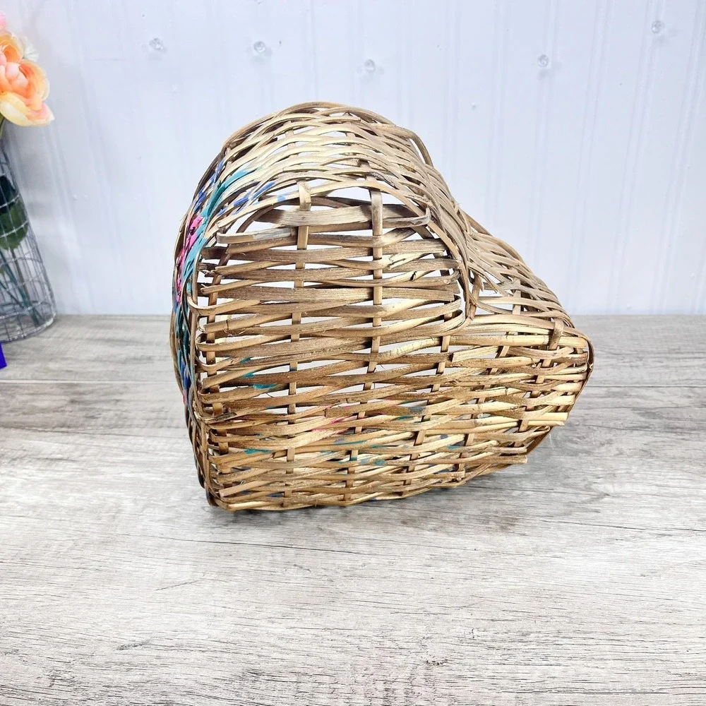 Vintage Heart Basket: Gold Floral Basket